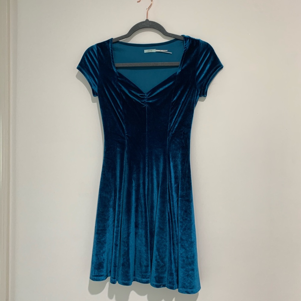Urban Outfitters blue skater dress sz xs velvet